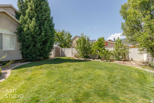 2327 BLUFF RIDGE DR, Syracuse, UT 84075