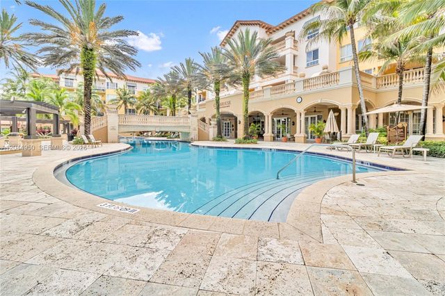 16100 Emerald Estates Dr 298, Weston, FL 33331