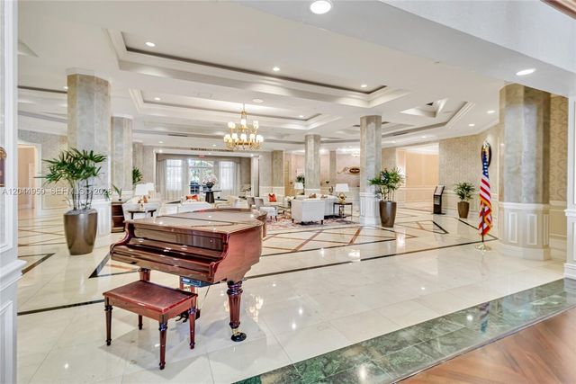 16100 Emerald Estates Dr 298, Weston, FL 33331