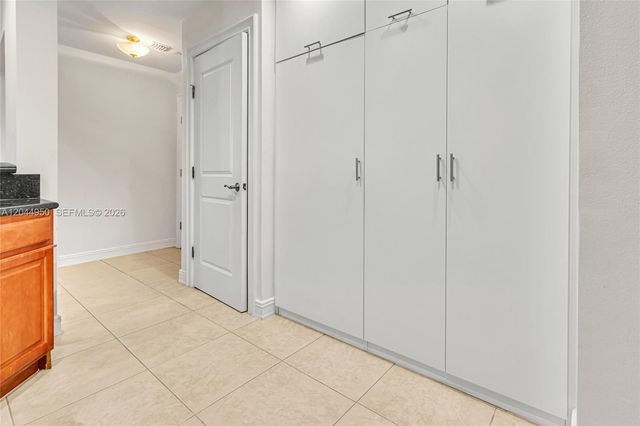 16100 Emerald Estates Dr 298, Weston, FL 33331