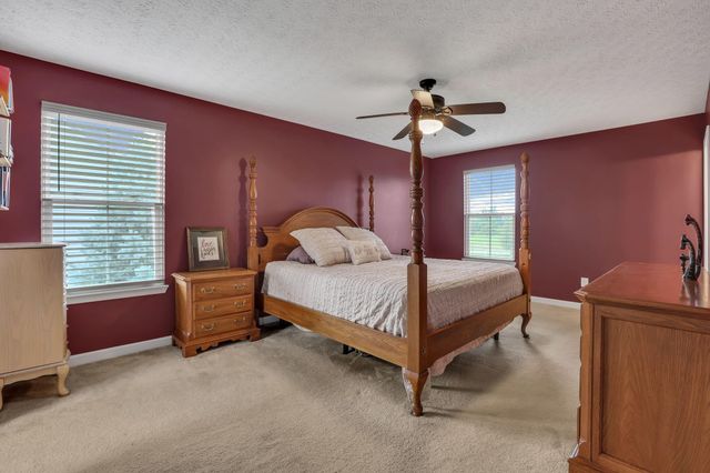 312 Evergreen Circle, Pickerington, OH 43147