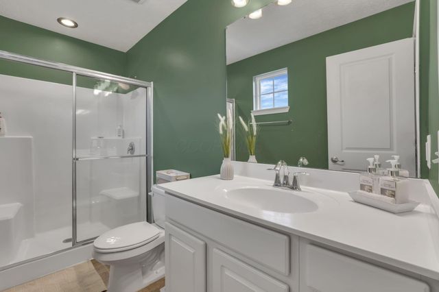 312 Evergreen Circle, Pickerington, OH 43147