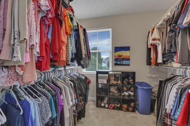 312 Evergreen Circle, Pickerington, OH 43147