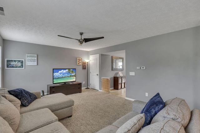 312 Evergreen Circle, Pickerington, OH 43147