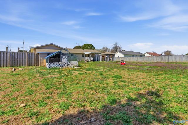 21710 David Drive, Elkmont, AL 35620