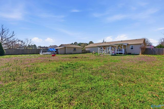 21710 David Drive, Elkmont, AL 35620