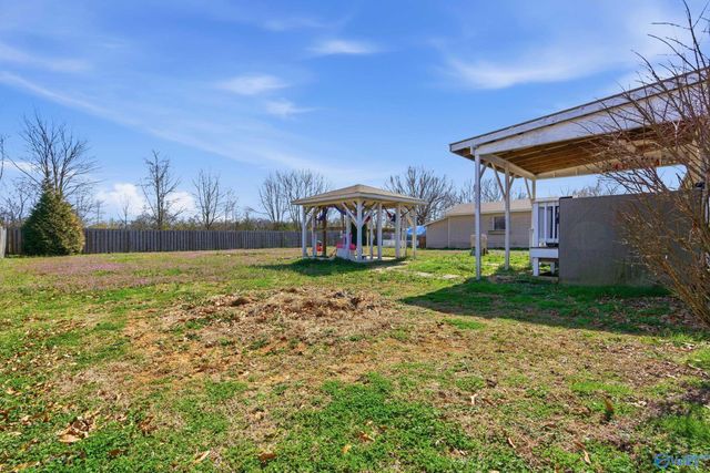 21710 David Drive, Elkmont, AL 35620