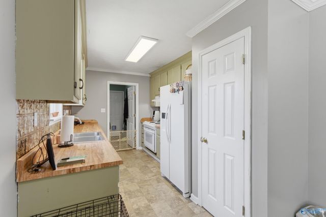 21710 David Drive, Elkmont, AL 35620