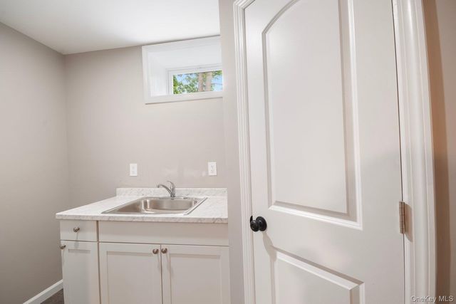 568 granny Road, Medford, NY 11763