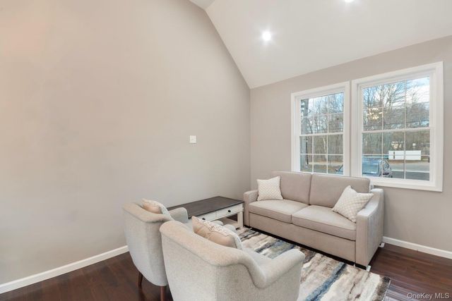 568 granny Road, Medford, NY 11763