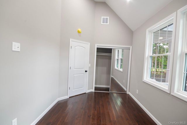 568 granny Road, Medford, NY 11763