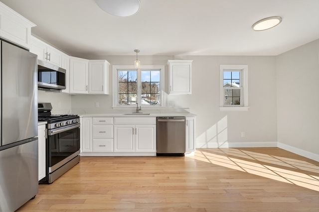 865 Washington Street 6, Canton, MA 02021