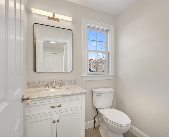 865 Washington Street 6, Canton, MA 02021