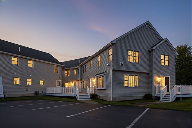 865 Washington Street 6, Canton, MA 02021