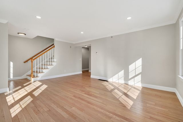 865 Washington Street 6, Canton, MA 02021