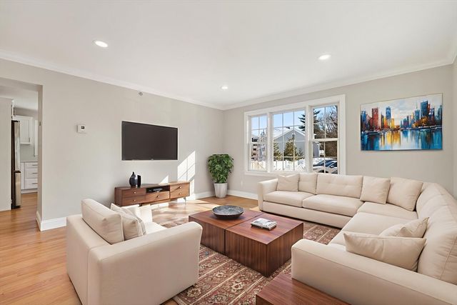 865 Washington Street 6, Canton, MA 02021