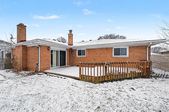 26254 Cecile Street, Dearborn Heights, MI 48127