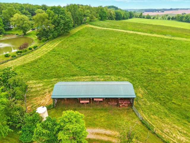 7955 Horn Road, Gambier, OH 43022