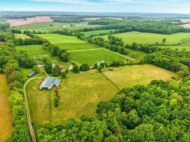 7955 Horn Road, Gambier, OH 43022
