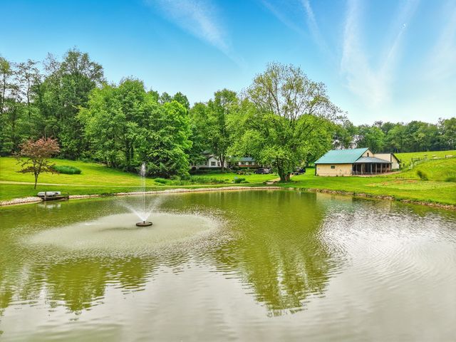7955 Horn Road, Gambier, OH 43022