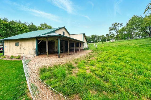 7955 Horn Road, Gambier, OH 43022