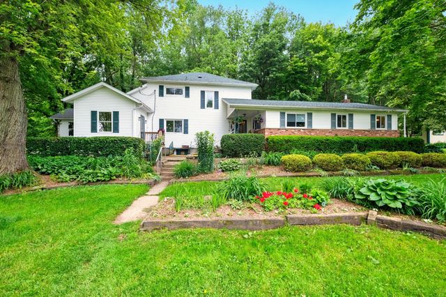 7955 Horn Road, Gambier, OH 43022