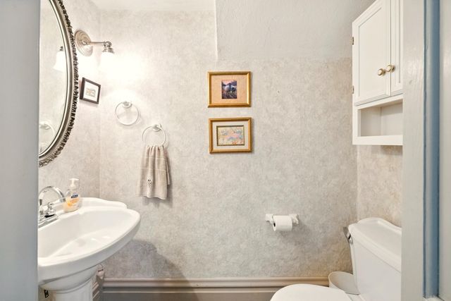 7955 Horn Road, Gambier, OH 43022