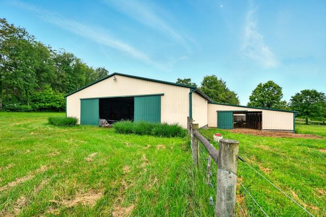 7955 Horn Road, Gambier, OH 43022