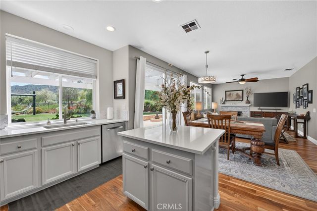 42734 Settlers Ridge, Murrieta, CA 92562