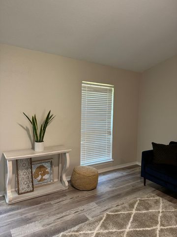 8510 Kensington Drive, Rowlett, TX 75088