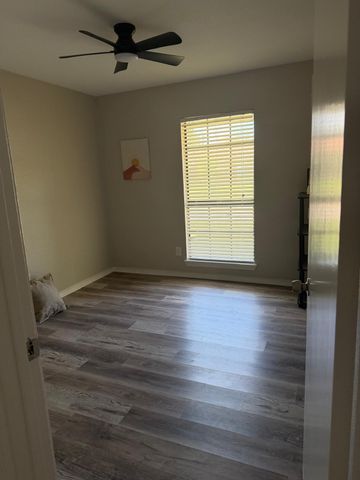 8510 Kensington Drive, Rowlett, TX 75088