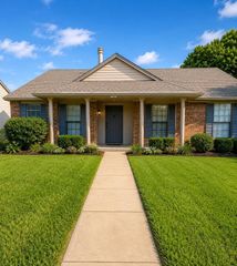 8510 Kensington Drive, Rowlett, TX 75088