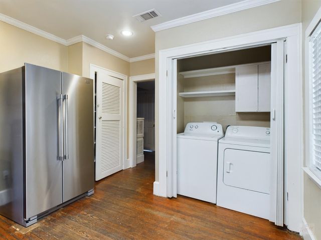 705 E 32nd ST, Austin, TX 78705
