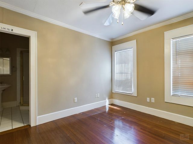 705 E 32nd ST, Austin, TX 78705