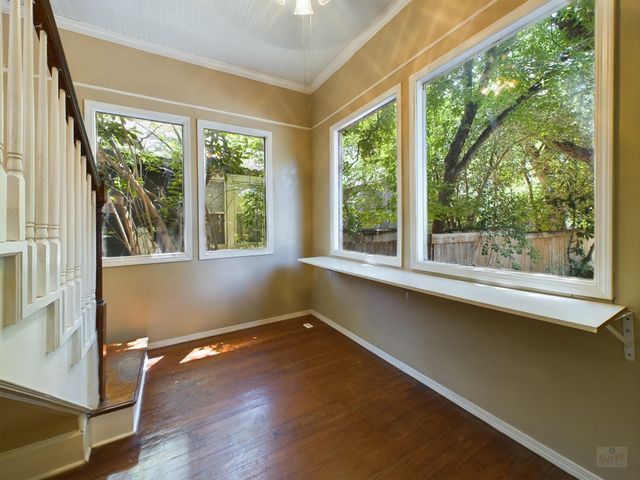 705 E 32nd ST, Austin, TX 78705