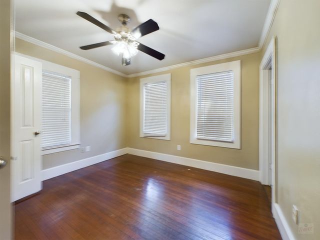 705 E 32nd ST, Austin, TX 78705