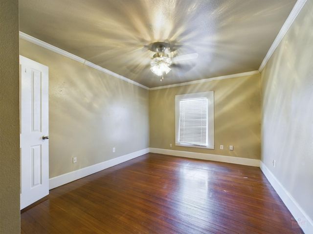 705 E 32nd ST, Austin, TX 78705