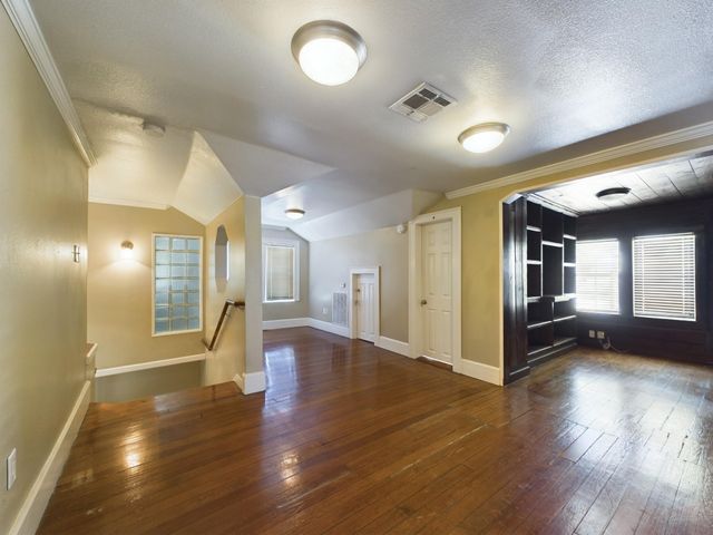 705 E 32nd ST, Austin, TX 78705