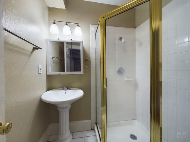 705 E 32nd ST, Austin, TX 78705