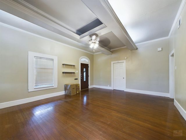 705 E 32nd ST, Austin, TX 78705