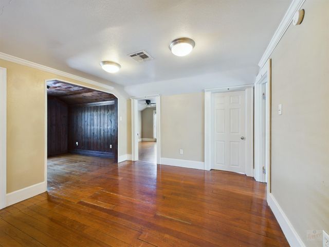 705 E 32nd ST, Austin, TX 78705