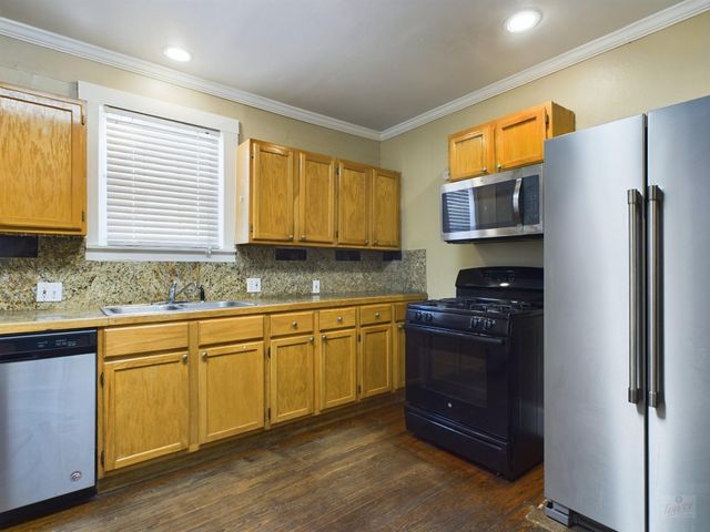 705 E 32nd ST, Austin, TX 78705