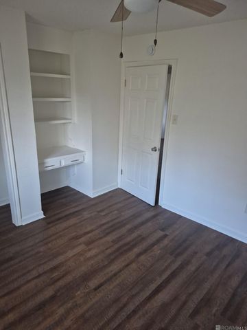 9734 Hardwood Dr, Baton Rouge, LA 70818