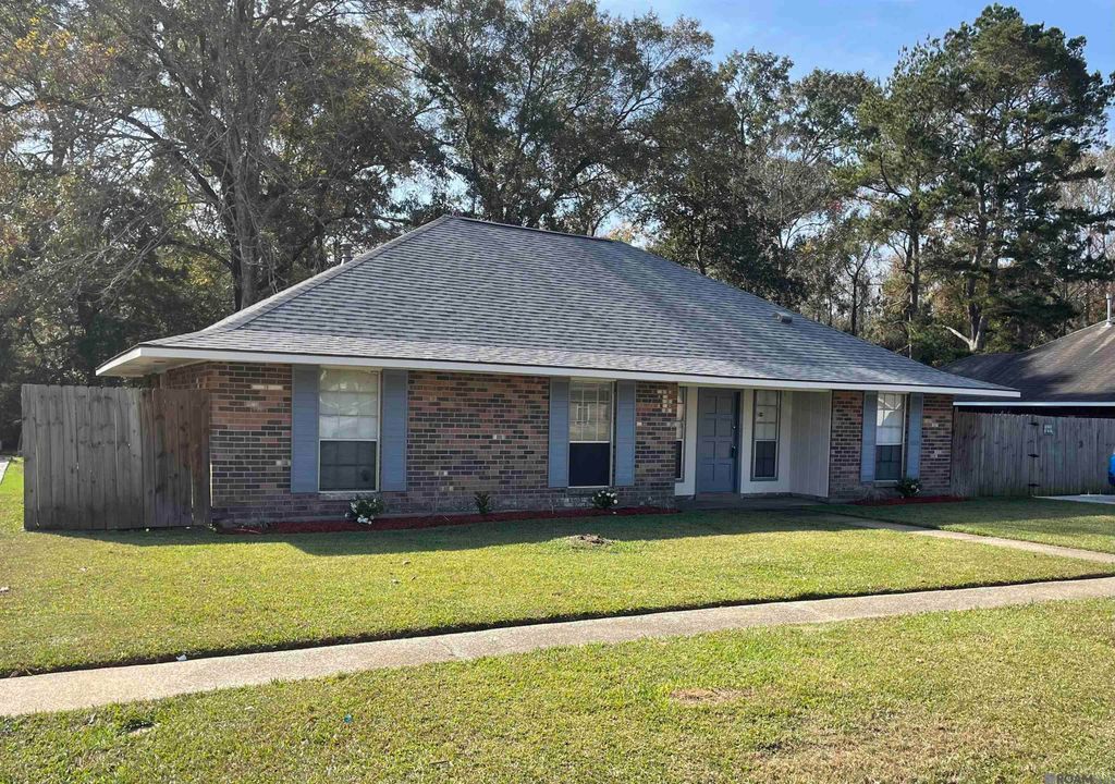 9734 Hardwood Dr, Baton Rouge, LA 70818