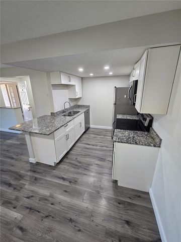 2525 54TH AVENUE S 4, St Petersburg, FL 33712