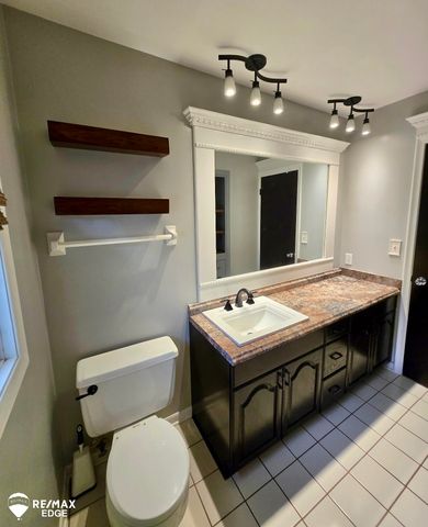 5032 Old Franklin Road, Grand Blanc, MI 48439