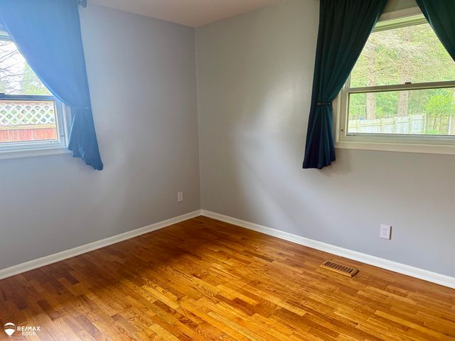 5032 Old Franklin Road, Grand Blanc, MI 48439