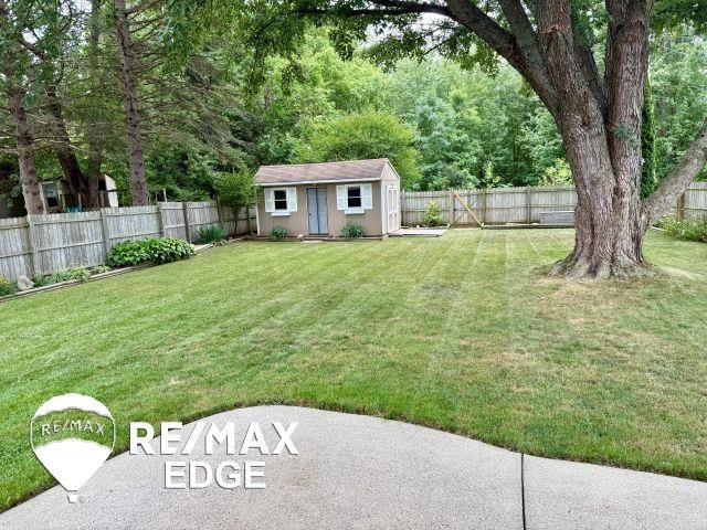 5032 Old Franklin Road, Grand Blanc, MI 48439
