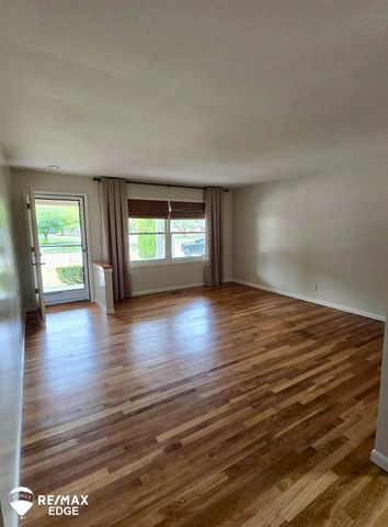 5032 Old Franklin Road, Grand Blanc, MI 48439