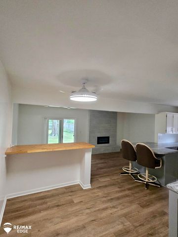 5032 Old Franklin Road, Grand Blanc, MI 48439